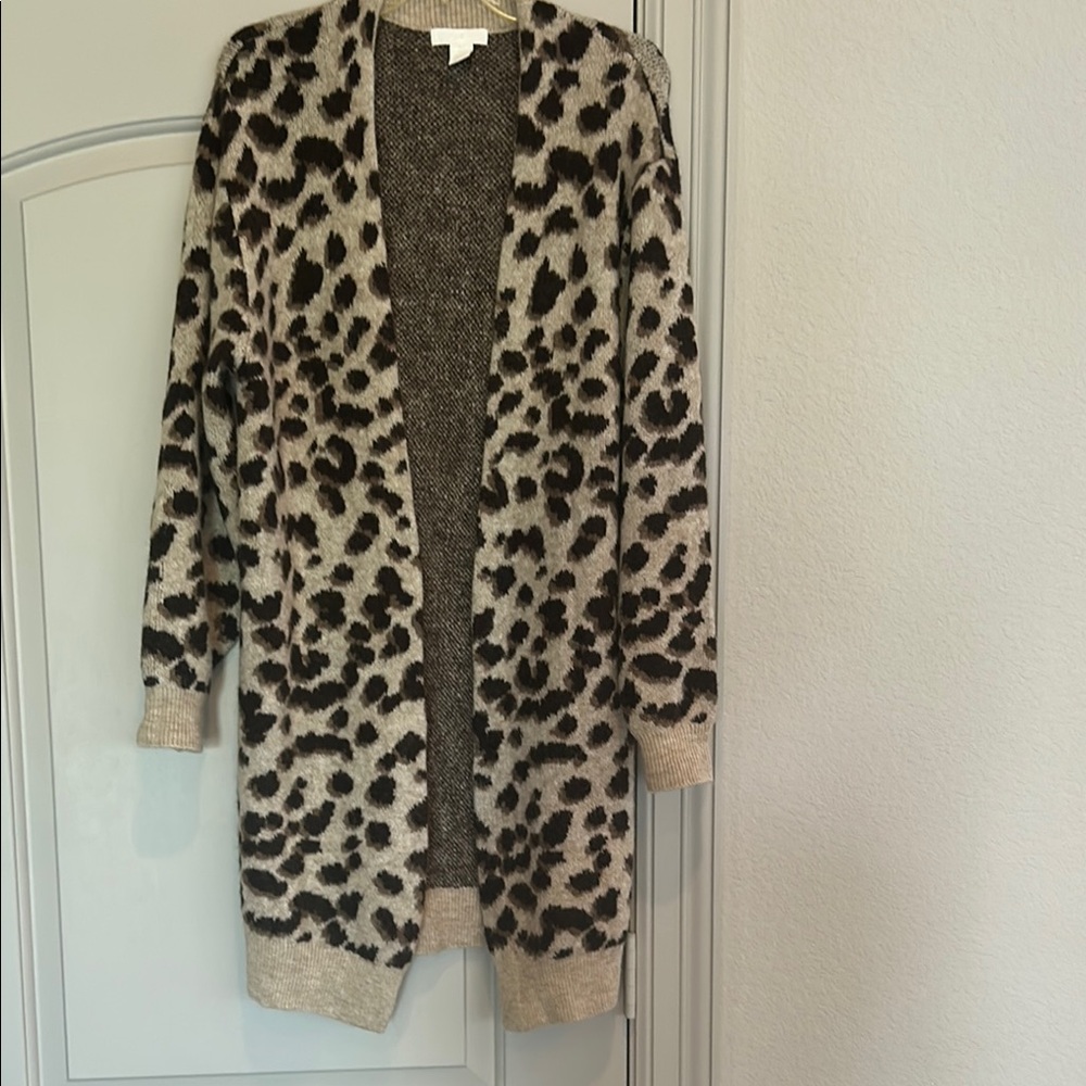 H&M Tan/Brown Leopard Print Sweater Coat